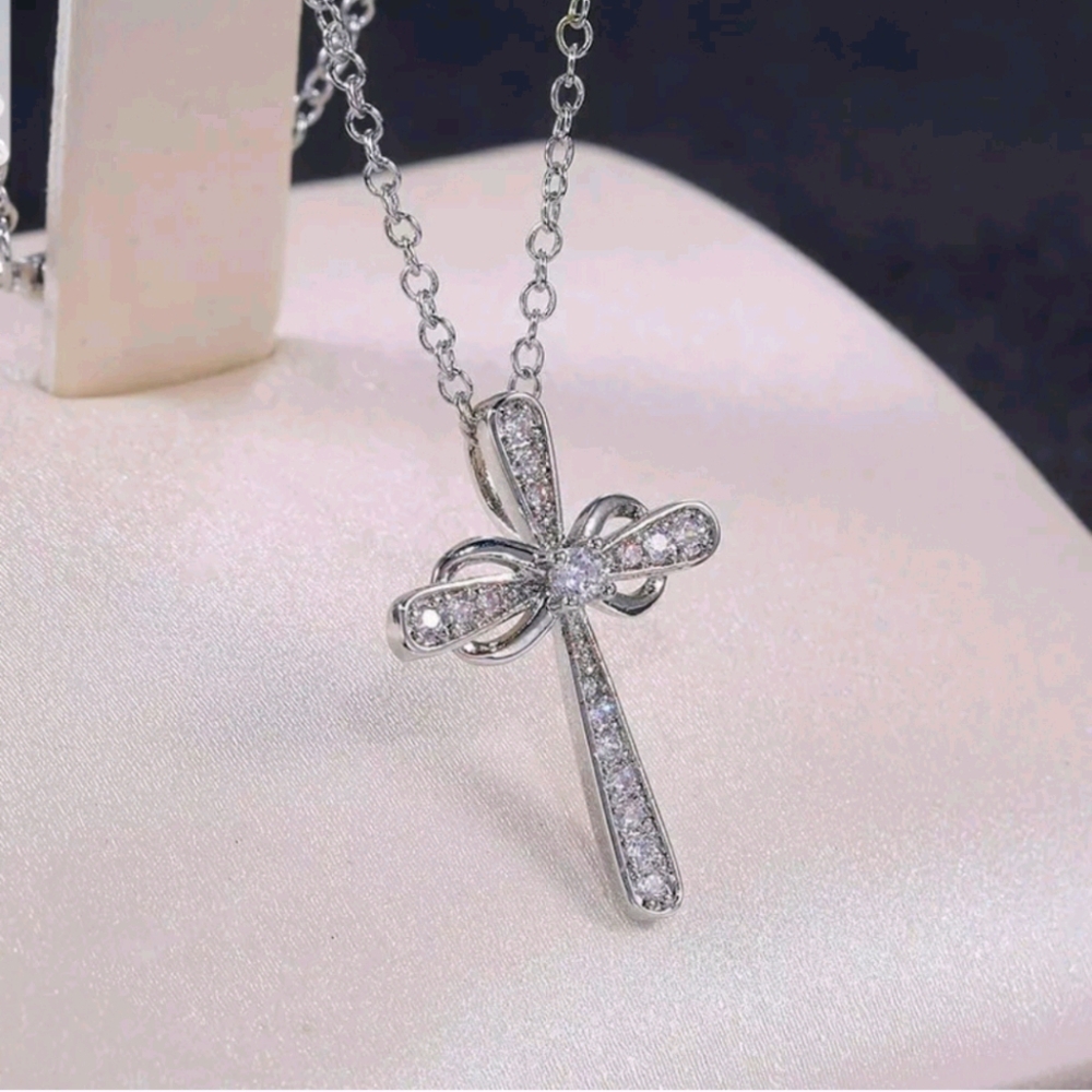 Pretty Cubic & 925 Silver Filled Cross Necklace